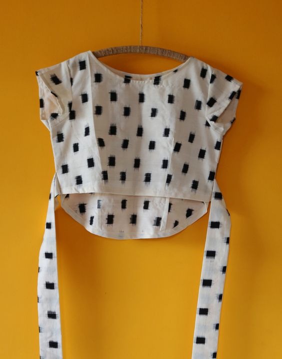 Latest Trendy Pattern Blouse Design With Stitching-BSRIOTDBOT76 – Weavesmart
