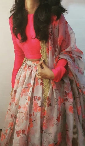 Lehenga blouse made from saree ##lehenga #dresses #stitching #reusesaree  #poshaklover #garbadress #garbaqueen #outfit #instafashion | Instagram
